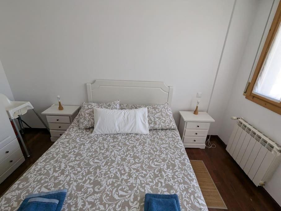 Casa De Claudia Comillas- Jardin Privado - A 10 Metros Del Capricho De Gaudi Zewnętrze zdjęcie