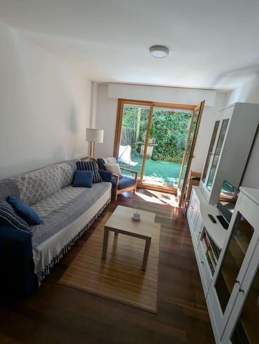Casa De Claudia Comillas- Jardin Privado - A 10 Metros Del Capricho De Gaudi Zewnętrze zdjęcie