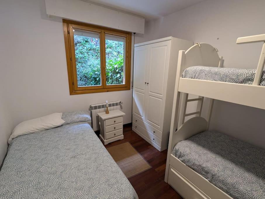 Casa De Claudia Comillas- Jardin Privado - A 10 Metros Del Capricho De Gaudi Zewnętrze zdjęcie
